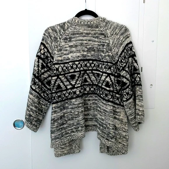 Obey - Picture 2 of 3